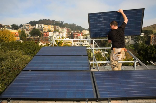 Comment faire l'installation des panneaux solaires ?